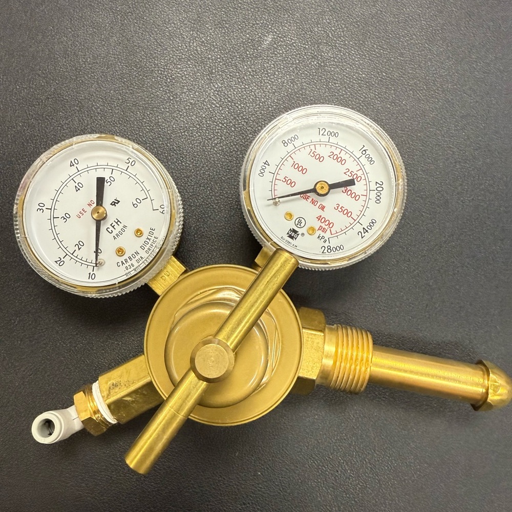 Gold Gas Pressure Regulator with Dual Gauges